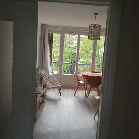 شقة Appartemen Ormessen *